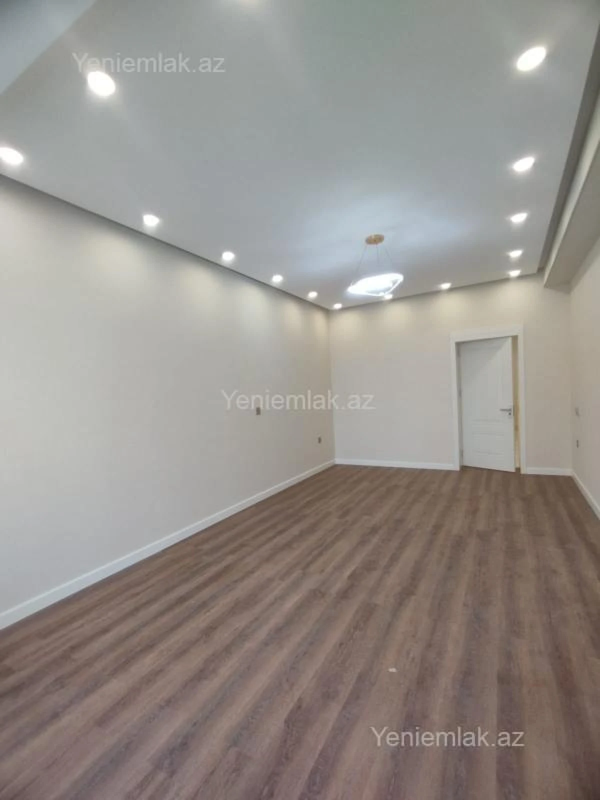 Satılır 3 otaqlı yeni tikili 132 m²