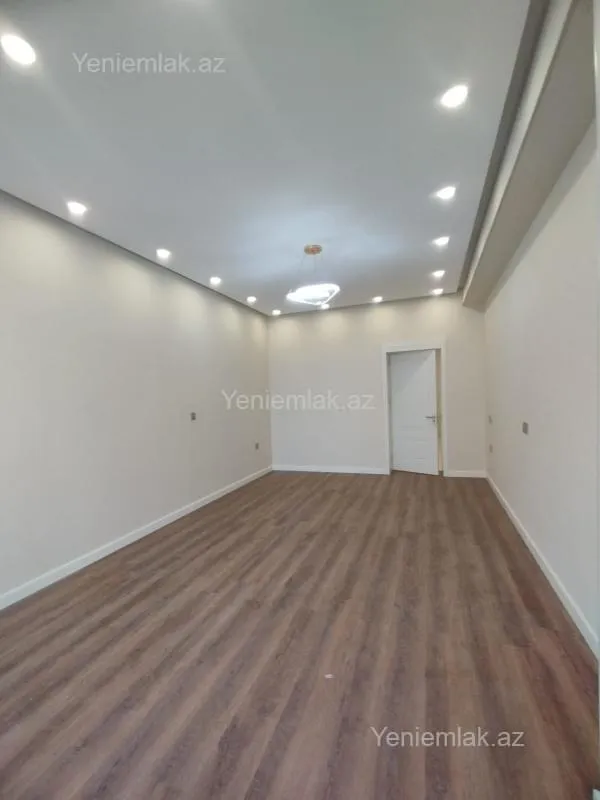 Satılır 3 otaqlı yeni tikili 132 m²