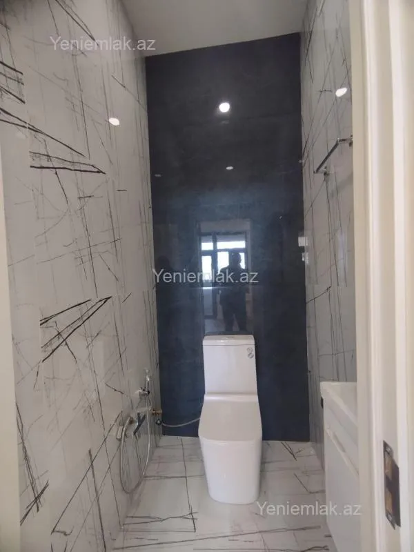 Satılır 3 otaqlı yeni tikili 132 m²