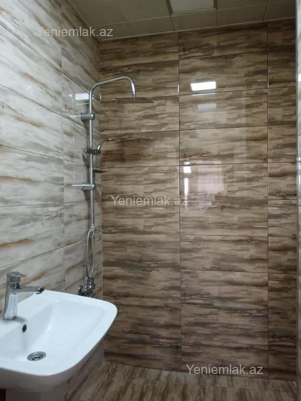 Satılır 2 otaqlı yeni tikili 75 m²