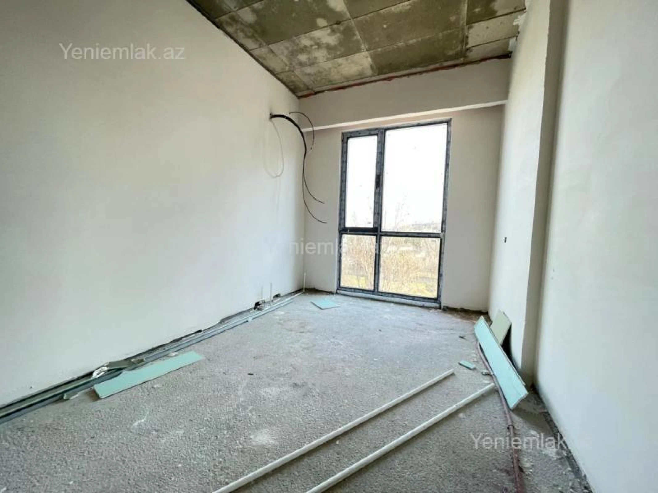 Satılır 3 otaqlı yeni tikili 76.56 m²