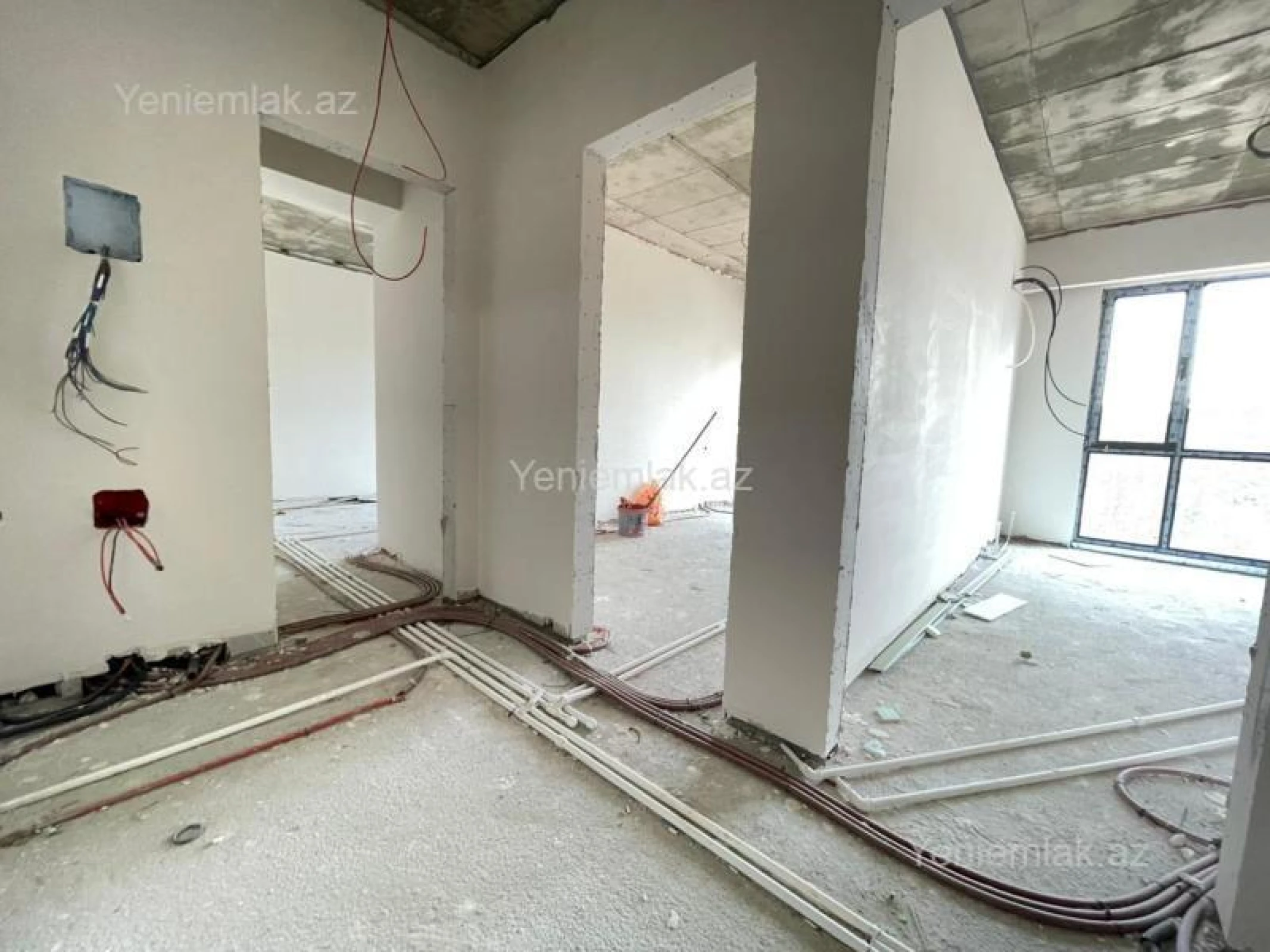 Satılır 3 otaqlı yeni tikili 76.56 m²