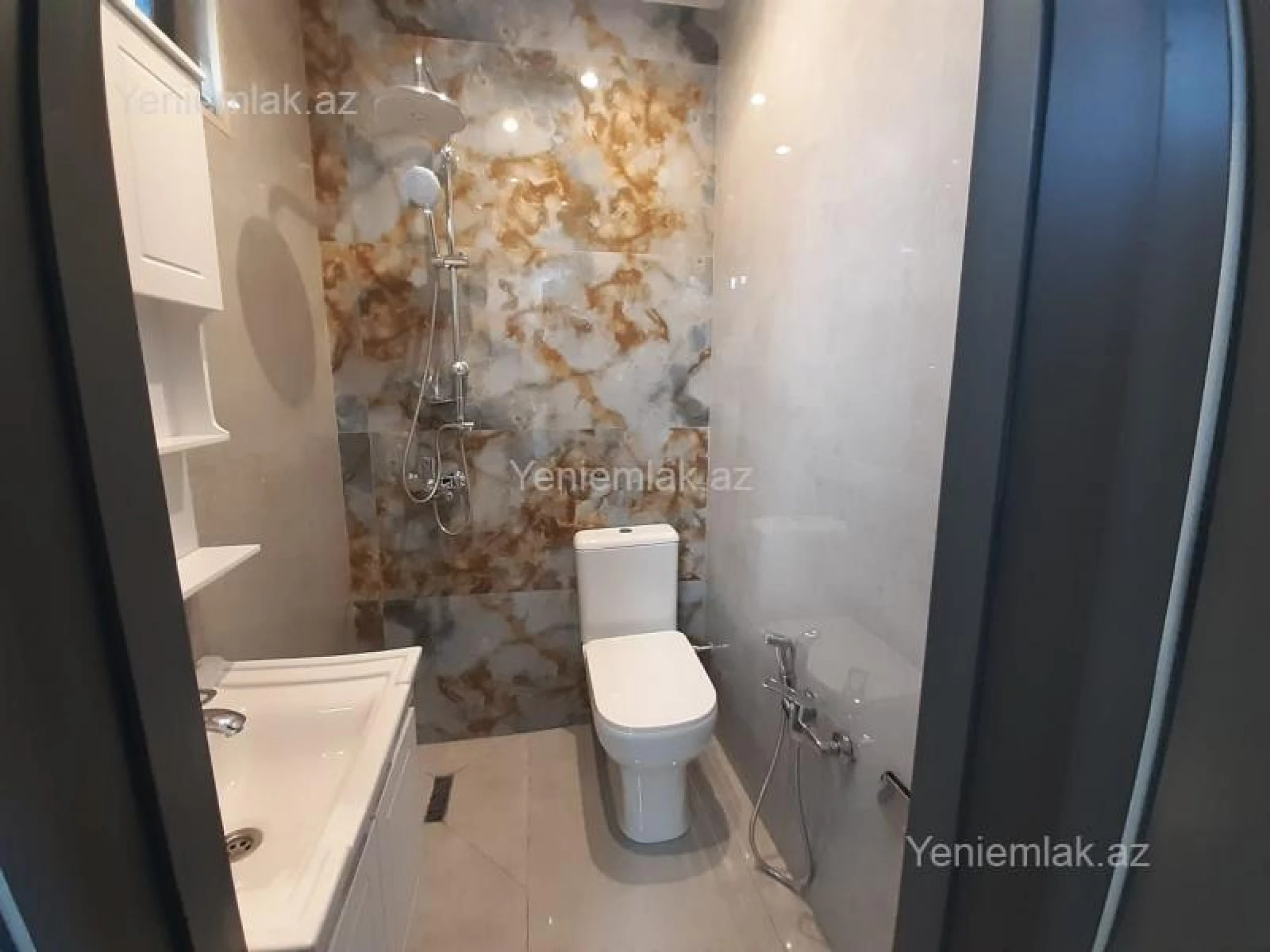 Satılır 3 otaqlı həyət evi 120 m²