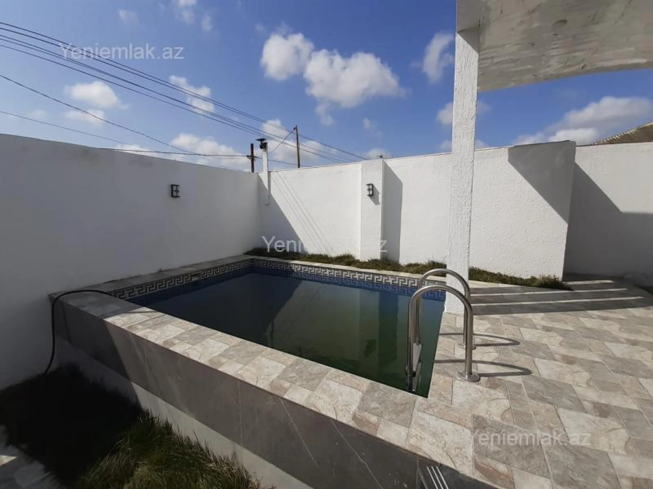 Satılır 3 otaqlı həyət evi 120 m²