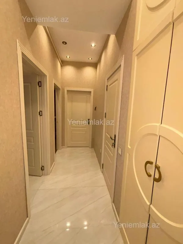 Satılır 2 otaqlı yeni tikili 63 m²