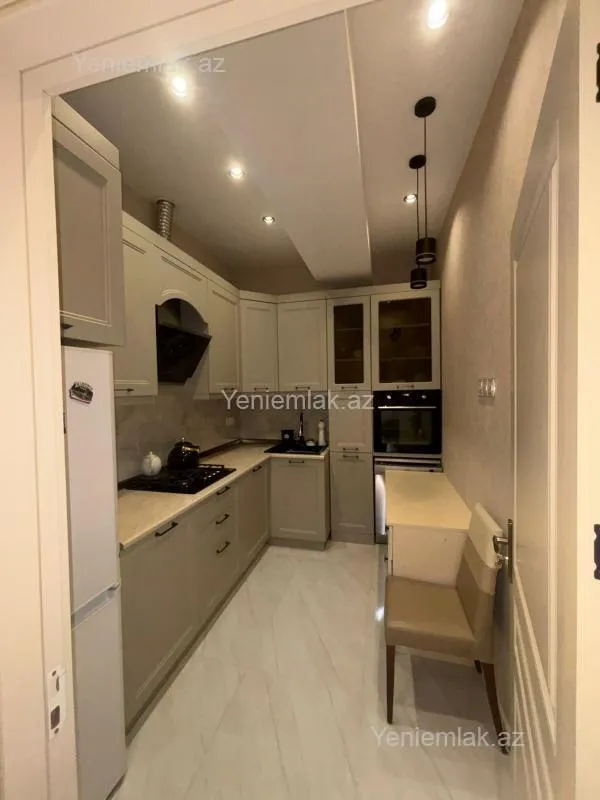 Satılır 2 otaqlı yeni tikili 63 m²