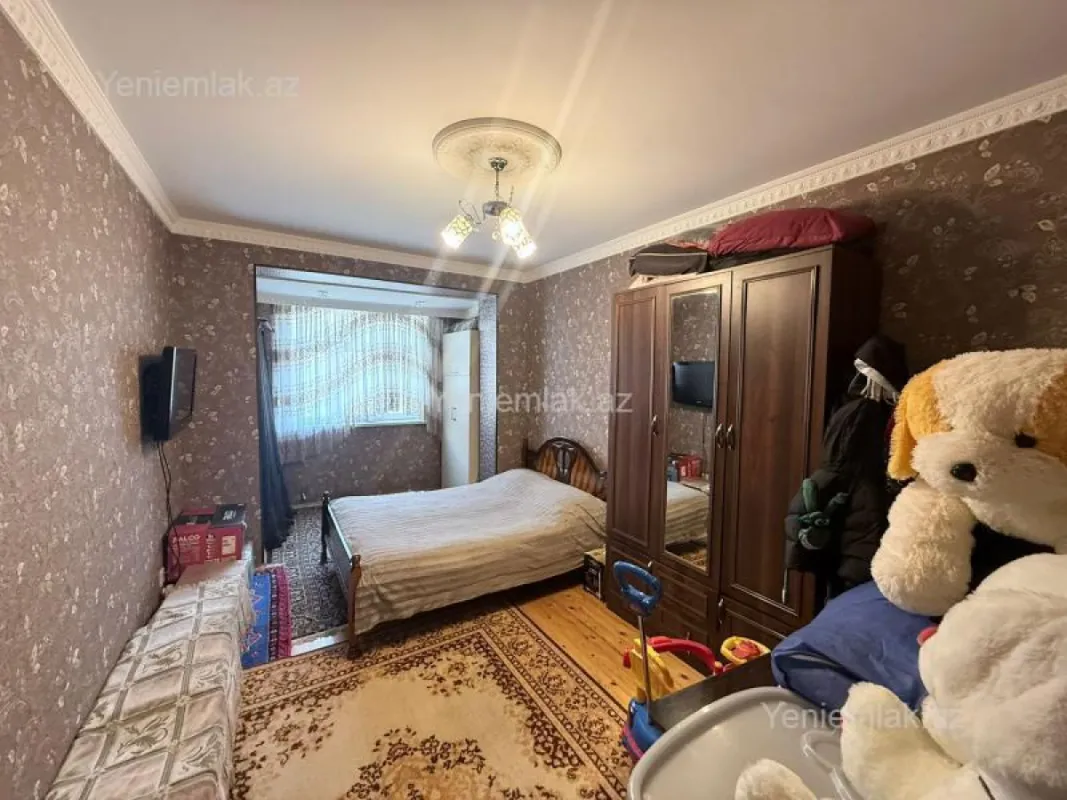 Satılır 3 otaqlı köhnə tikili 70 m²