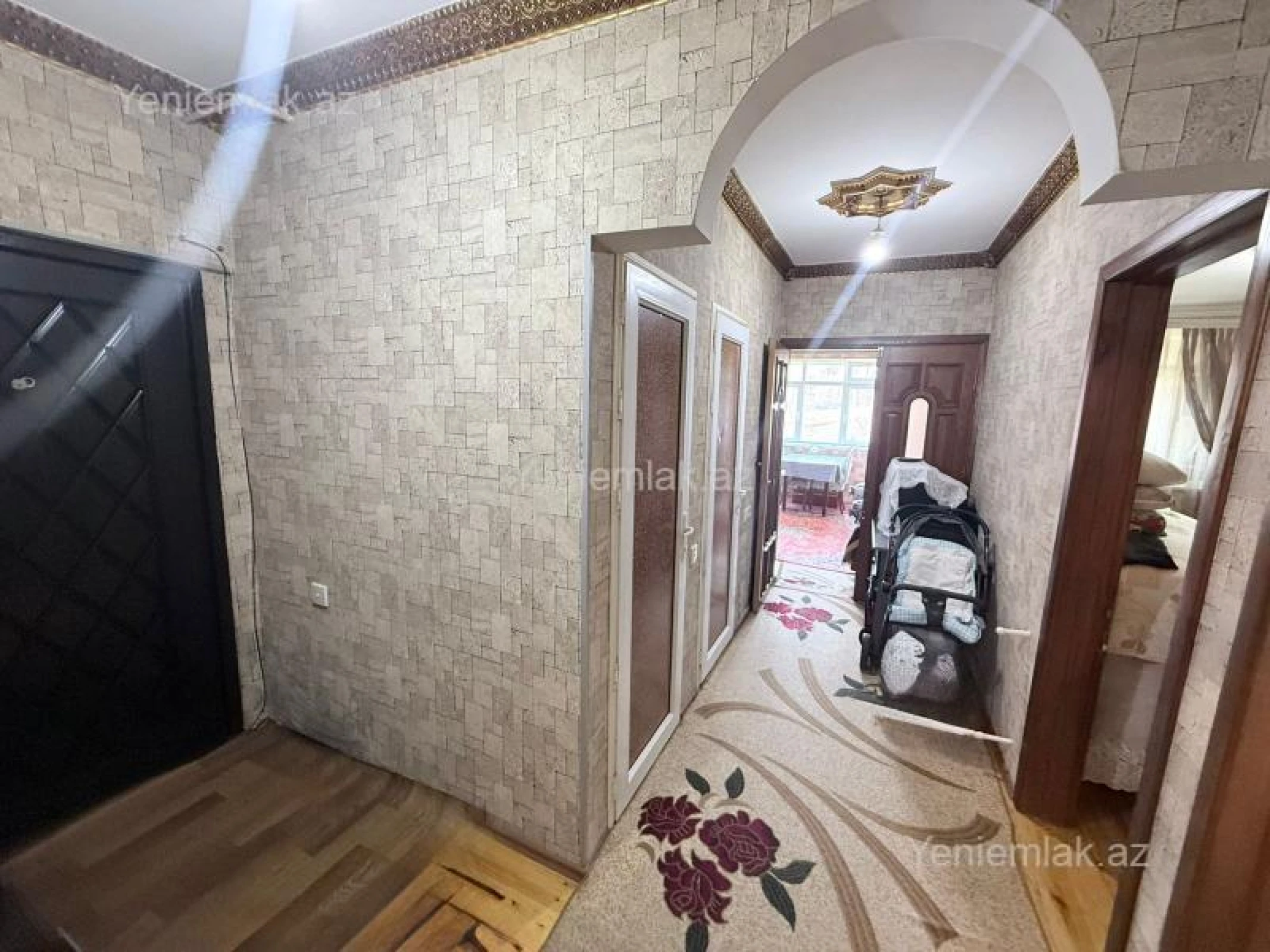 Satılır 3 otaqlı köhnə tikili 70 m²
