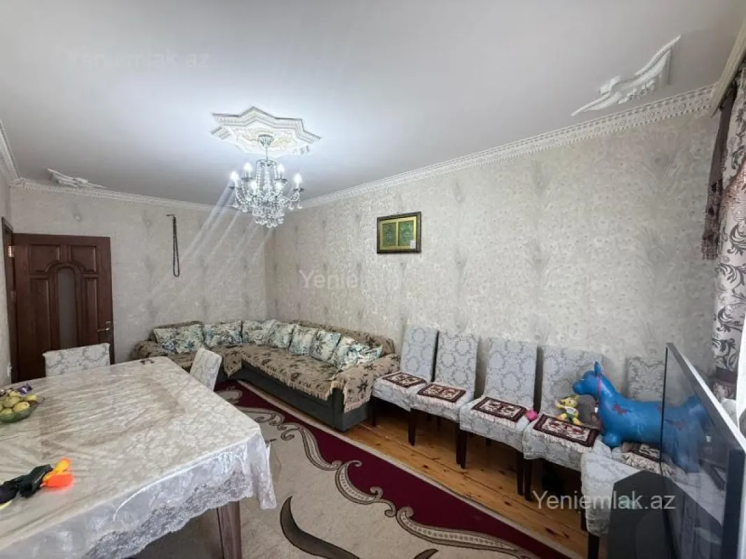 Satılır 3 otaqlı köhnə tikili 70 m²
