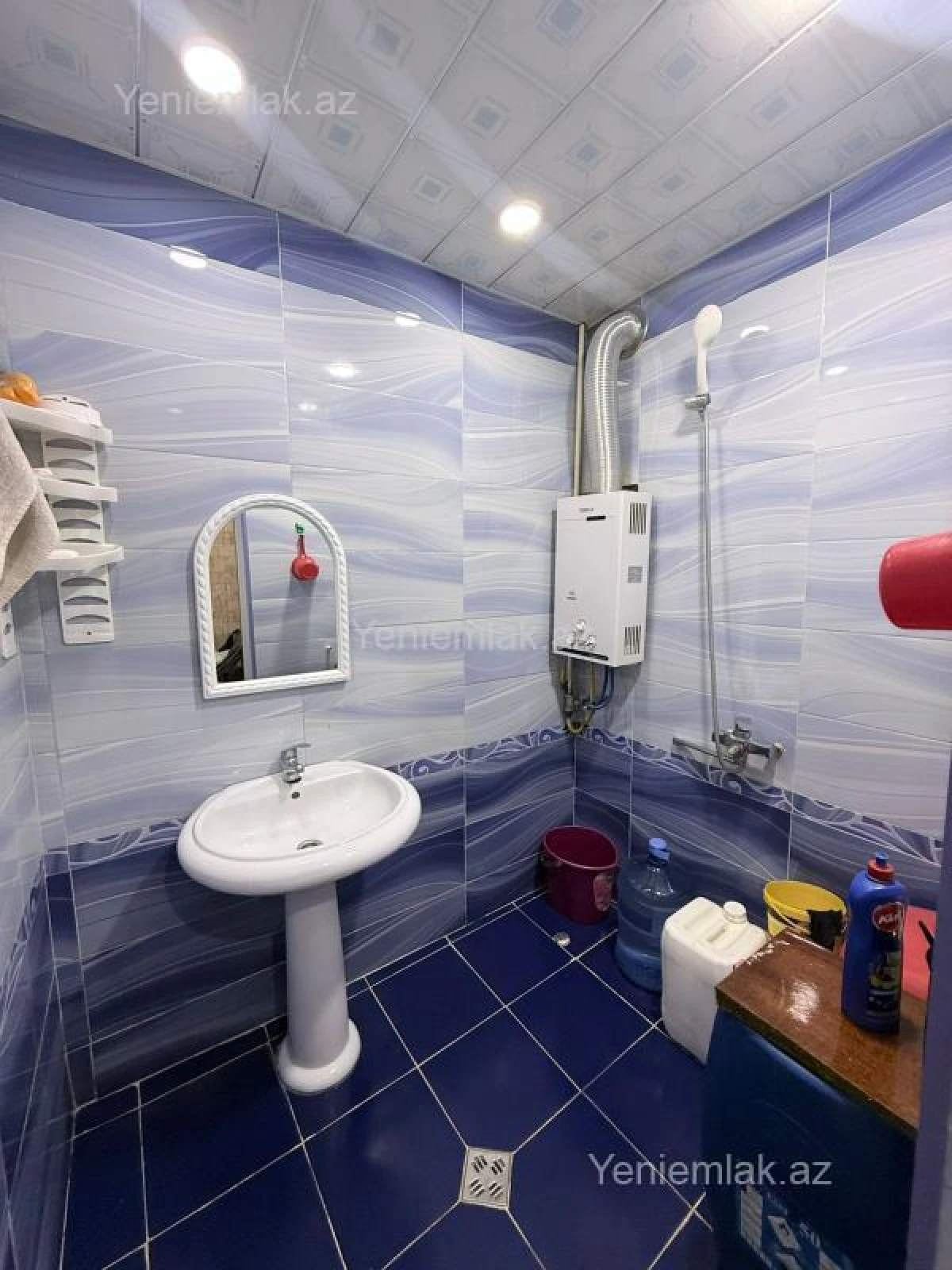 Satılır 3 otaqlı köhnə tikili 70 m²