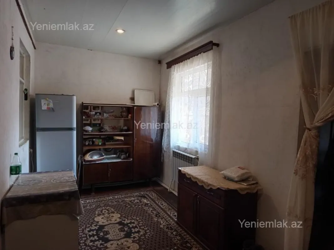 Satılır 4 otaqlı həyət evi 80 m²