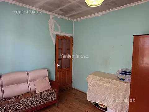 Satılır 4 otaqlı həyət evi 80 m²