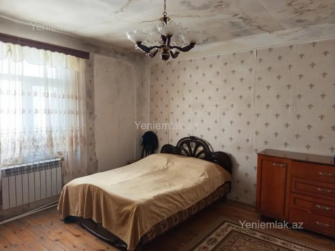 Satılır 4 otaqlı həyət evi 80 m²