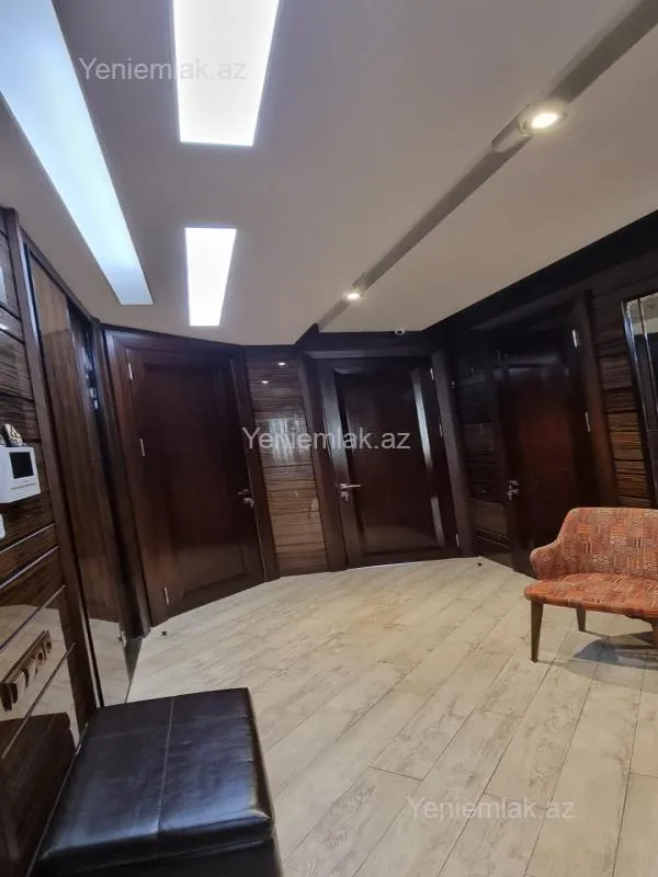 Satılır 3 otaqlı yeni tikili 105 m²