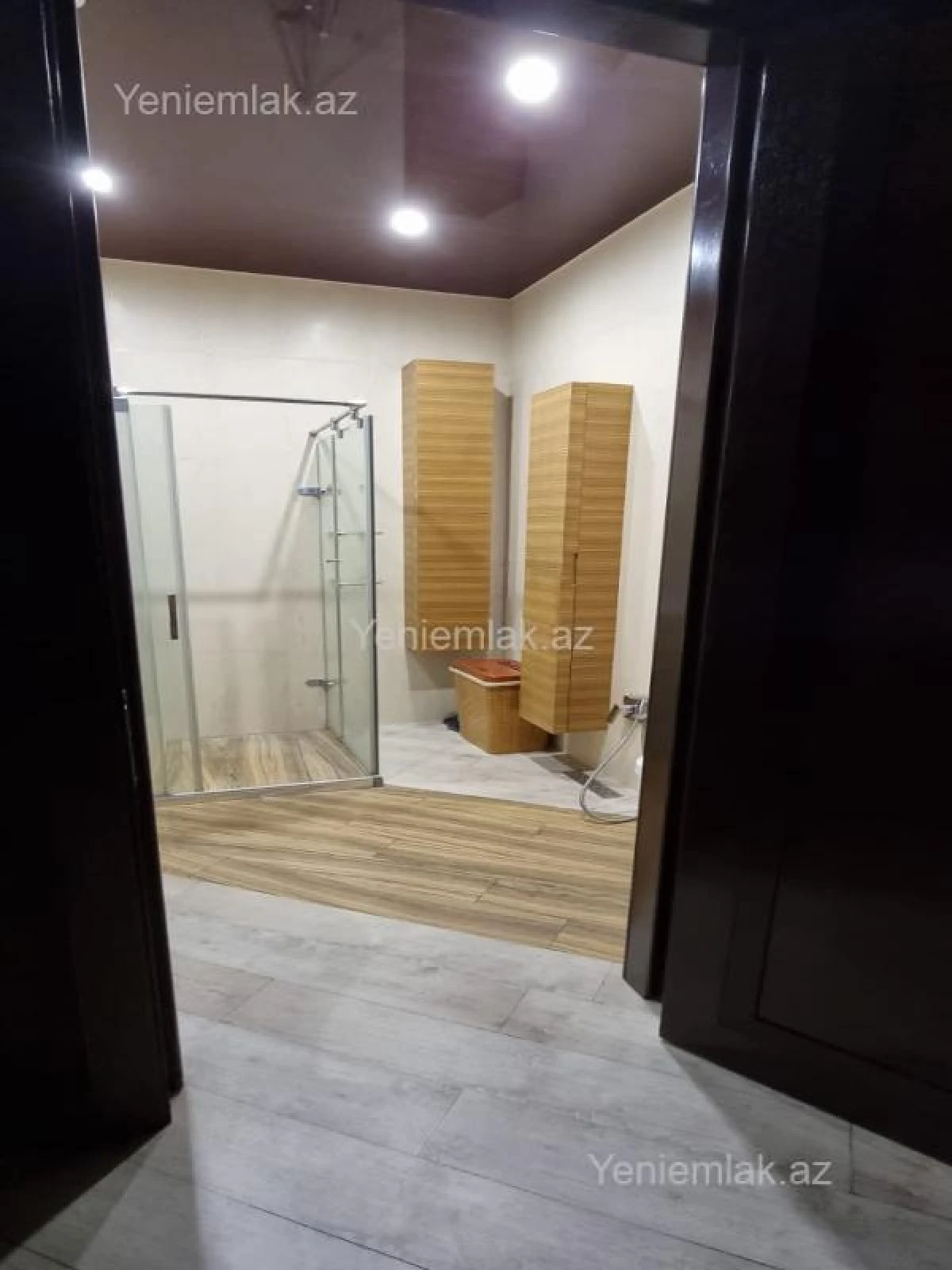 Satılır 3 otaqlı yeni tikili 105 m²