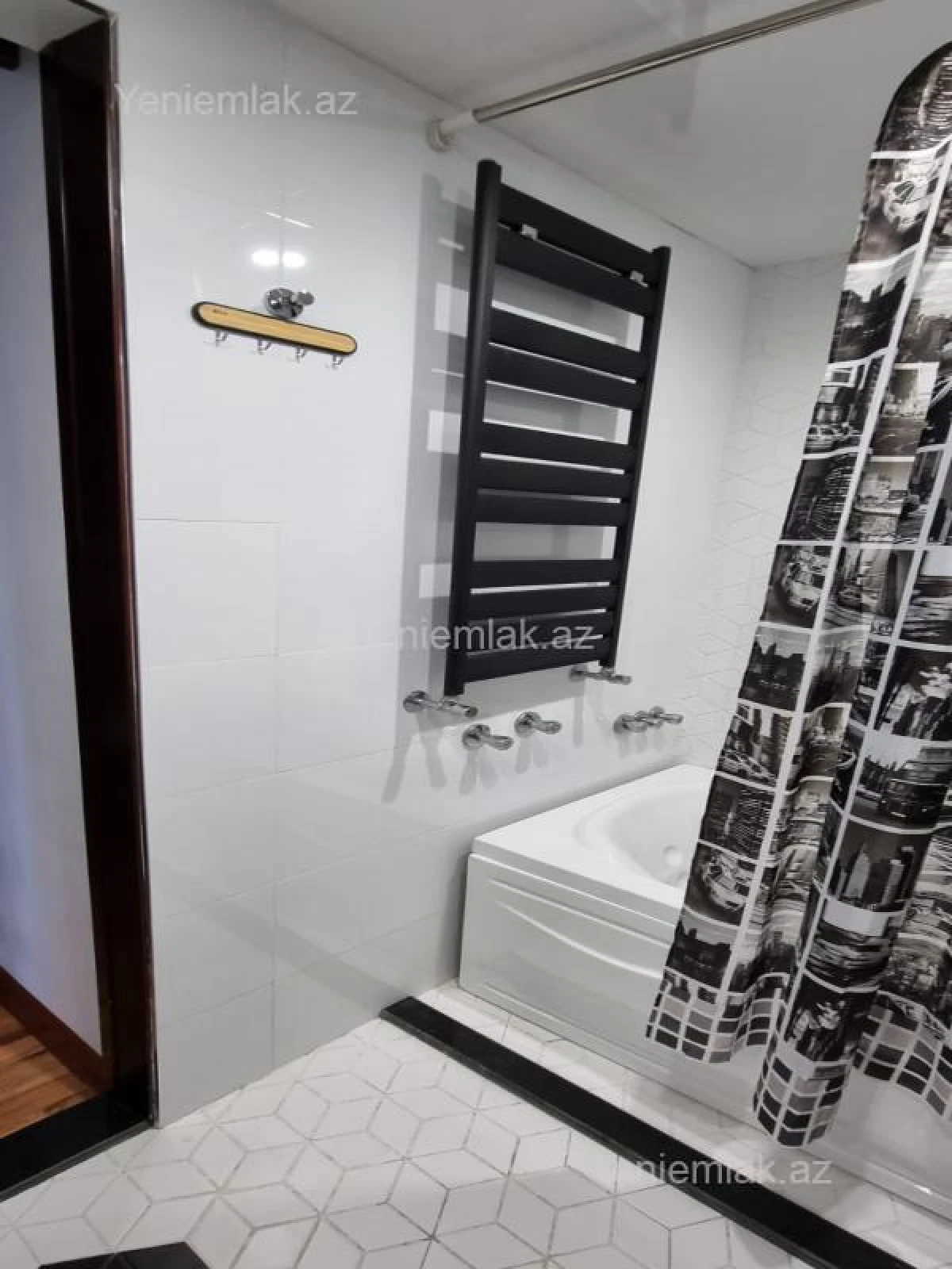 Satılır 3 otaqlı yeni tikili 105 m²