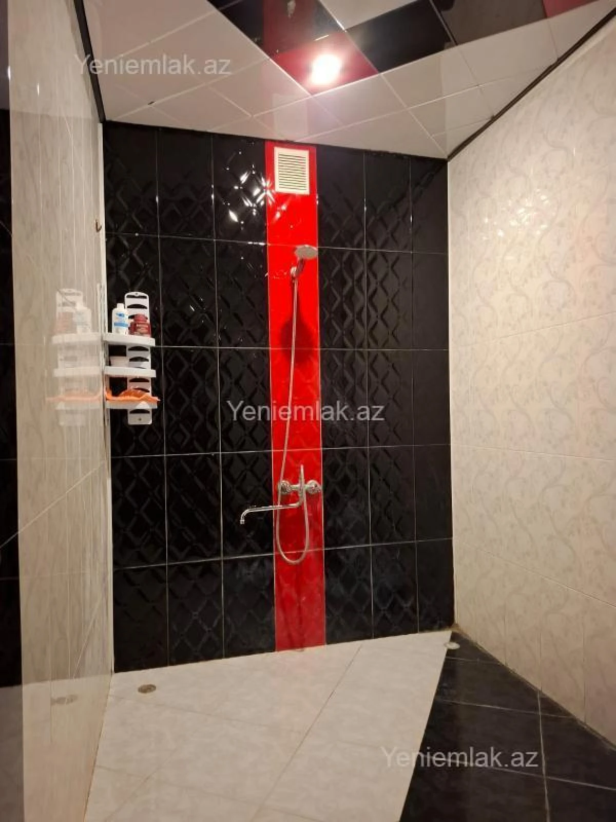 Satılır 3 otaqlı yeni tikili 105 m²