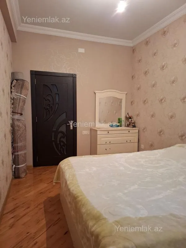 Satılır 3 otaqlı yeni tikili 105 m²