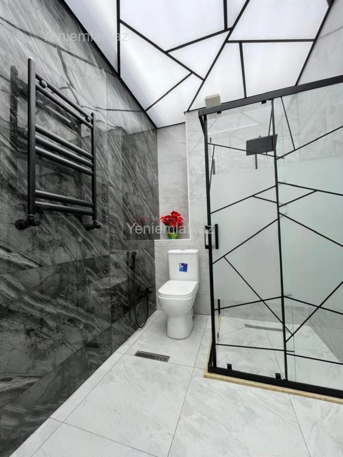 Satılır 3 otaqlı yeni tikili 92 m²