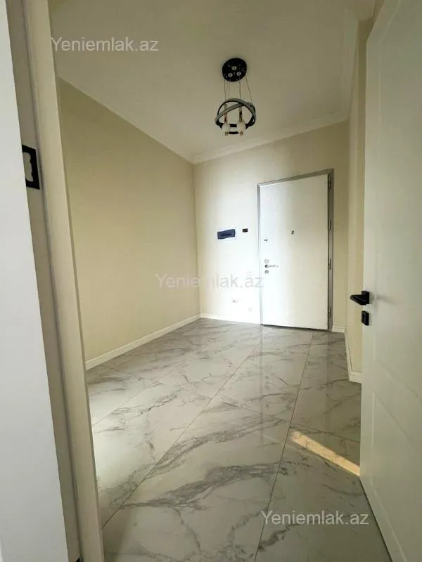 Satılır 2 otaqlı yeni tikili 60 m²