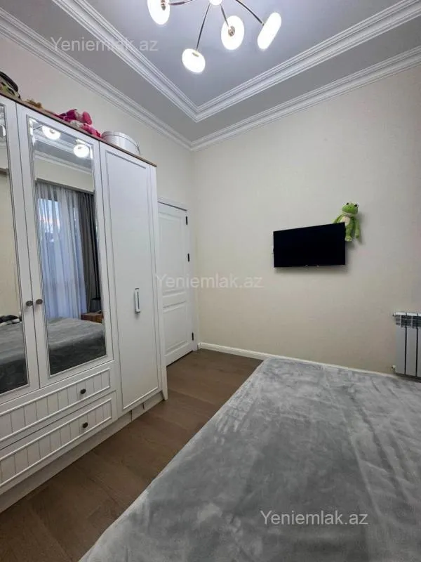 Satılır 2 otaqlı yeni tikili 60 m²