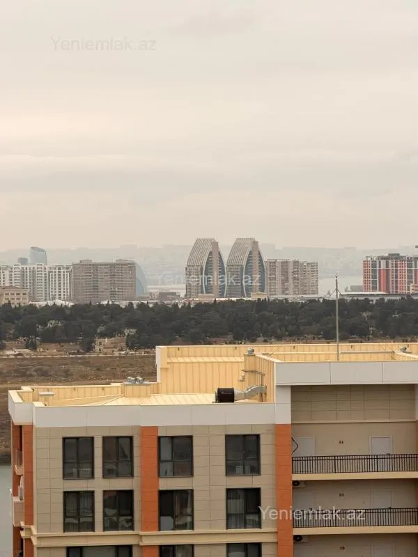 Satılır 3 otaqlı yeni tikili 82 m²