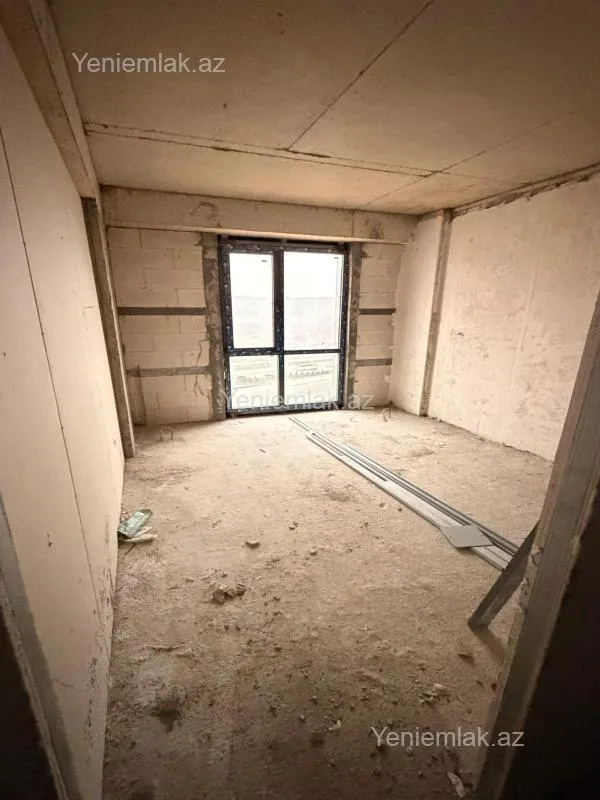 Satılır 3 otaqlı yeni tikili 82 m²