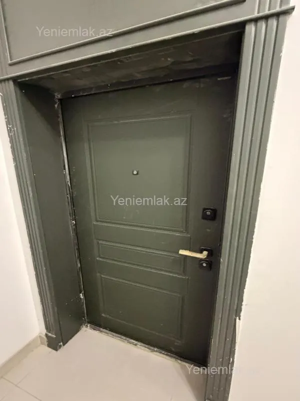 Satılır 3 otaqlı yeni tikili 82 m²