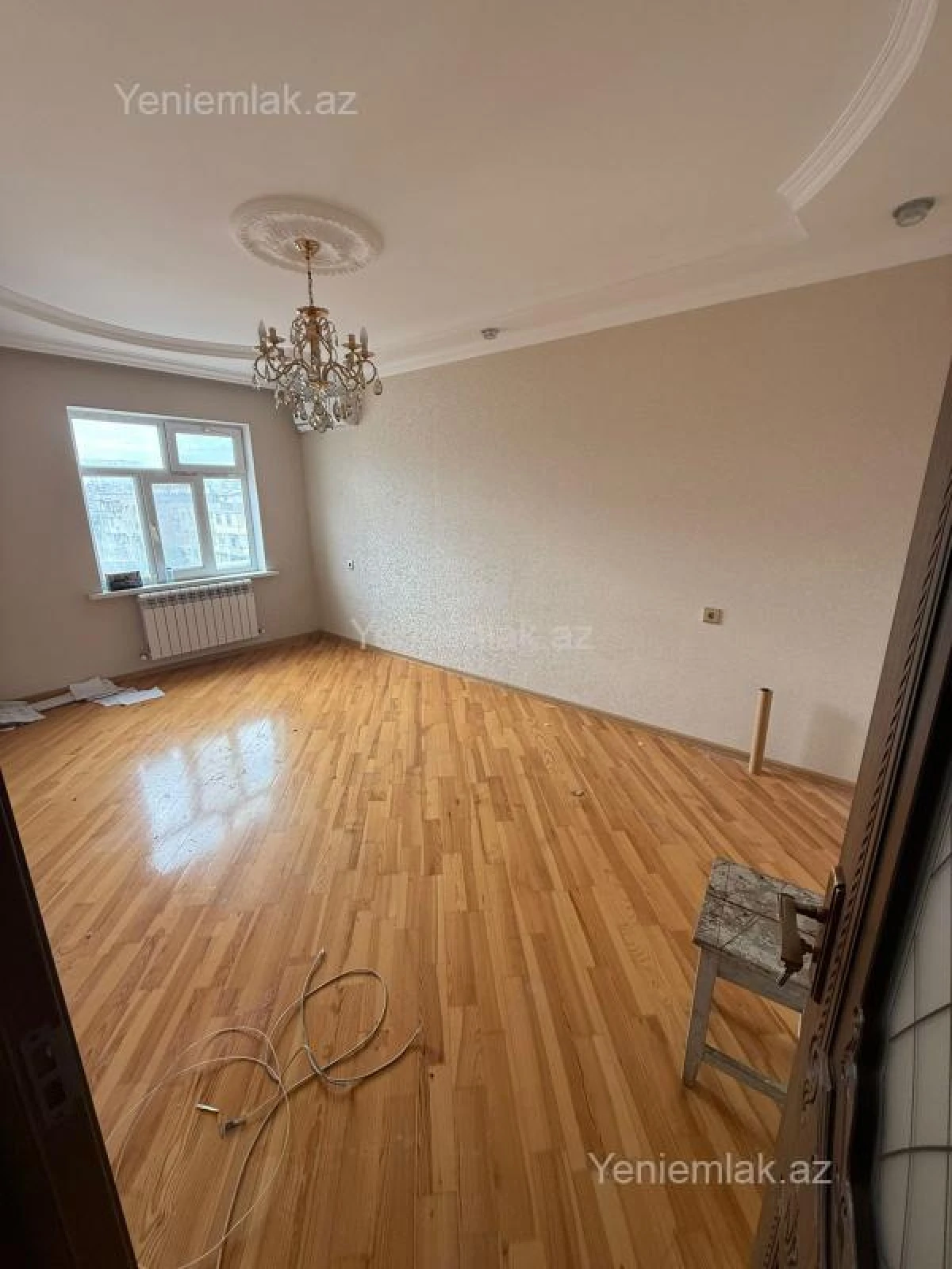 Satılır 2 otaqlı köhnə tikili 60 m²