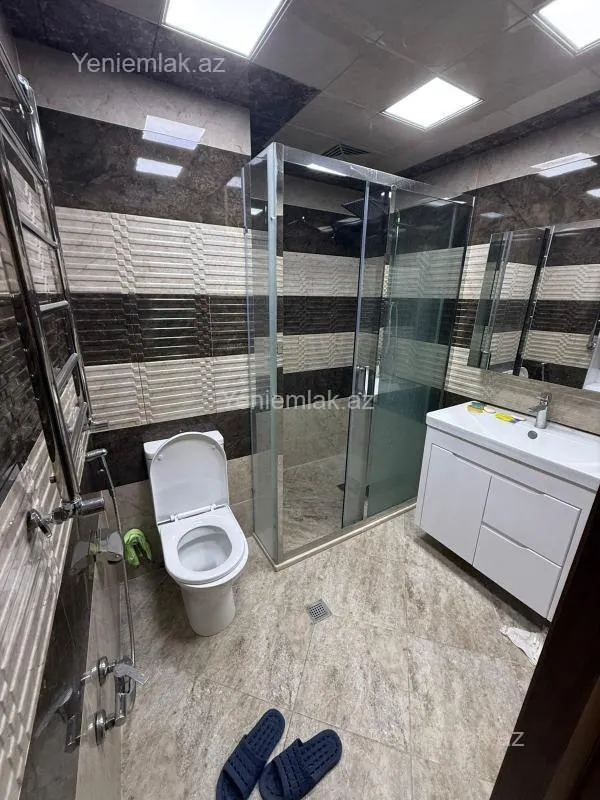 Satılır 2 otaqlı köhnə tikili 60 m²