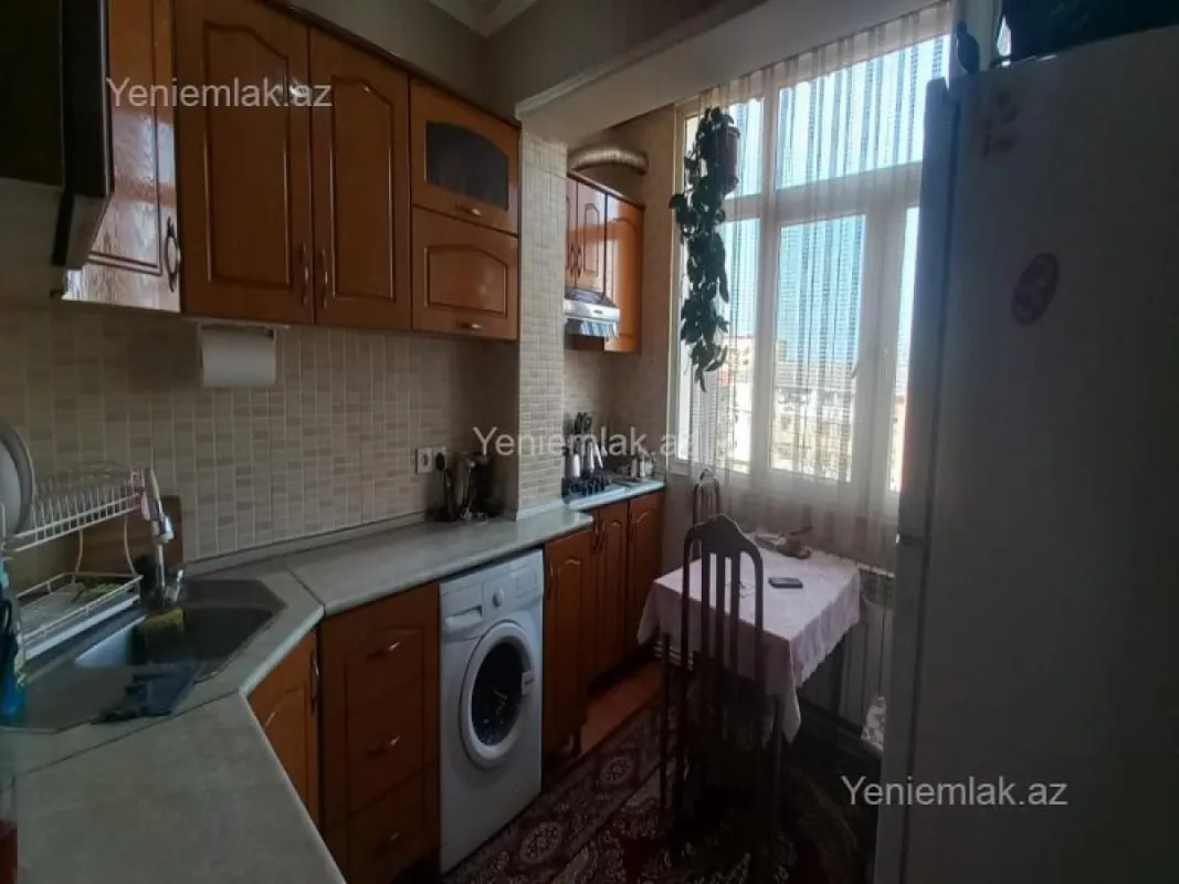Satılır 4 otaqlı yeni tikili 110 m²