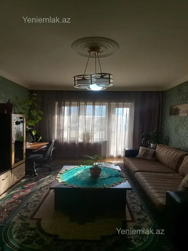 Satılır 4 otaqlı yeni tikili 110 m²