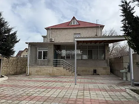 Satılır 9 otaqlı həyət evi 200 m² — Sumqayıt 9 otaq 200.00 m²