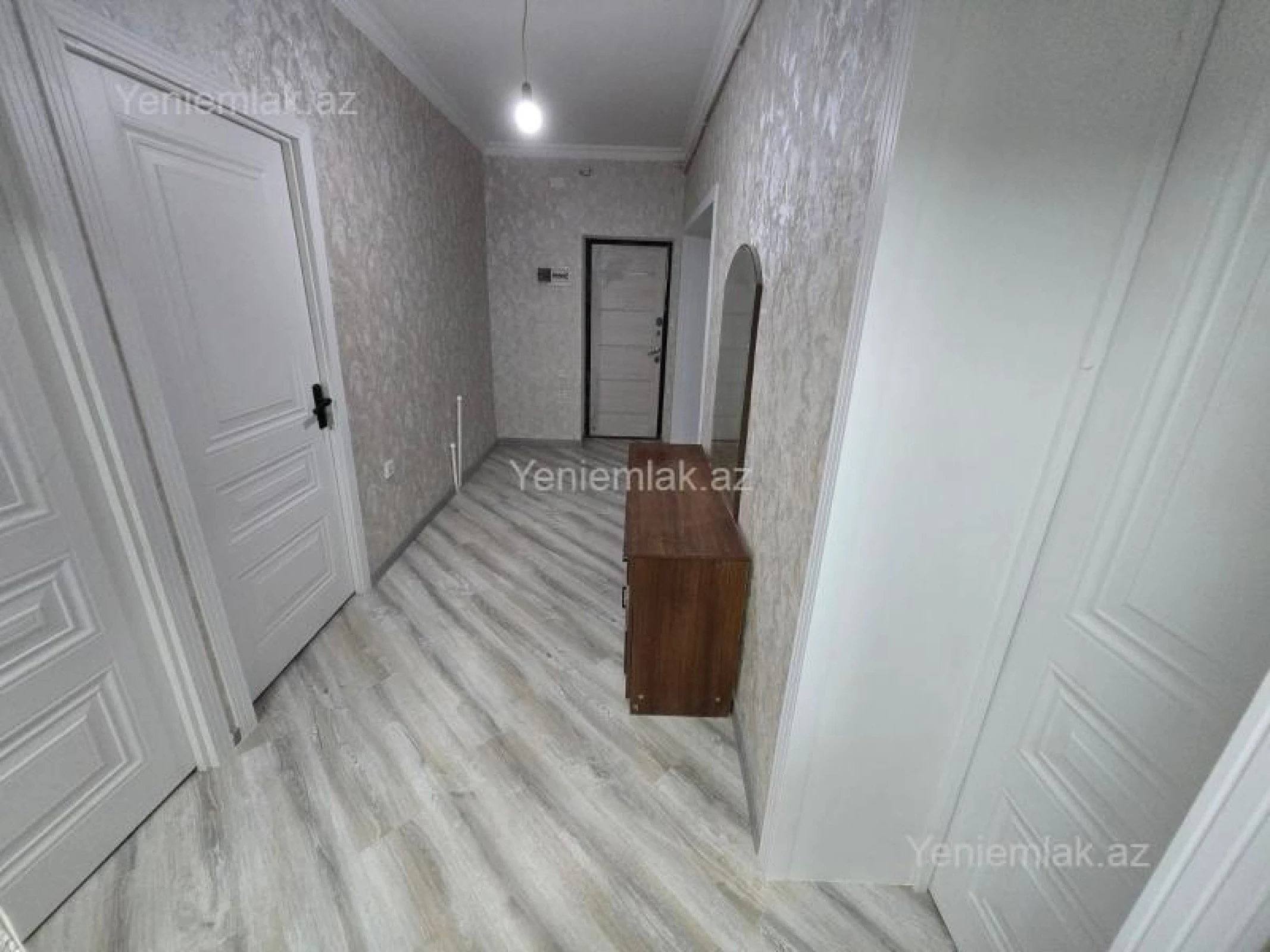 Satılır 3 otaqlı köhnə tikili 90 m²