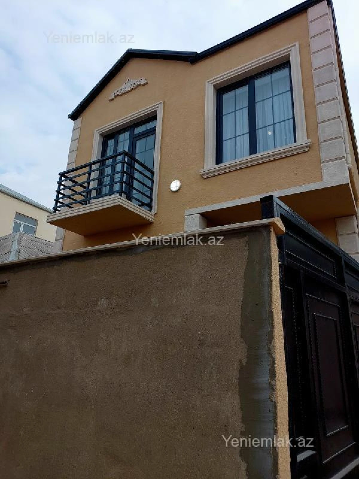 Satılır 4 otaqlı həyət evi 120 m²