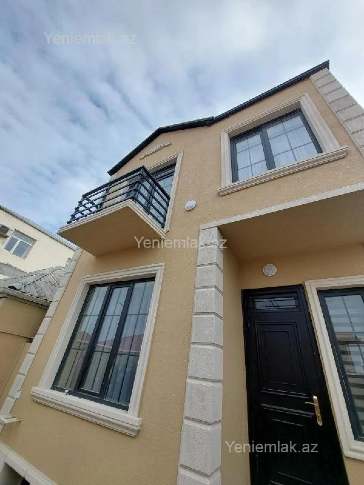Satılır 4 otaqlı həyət evi 120 m²
