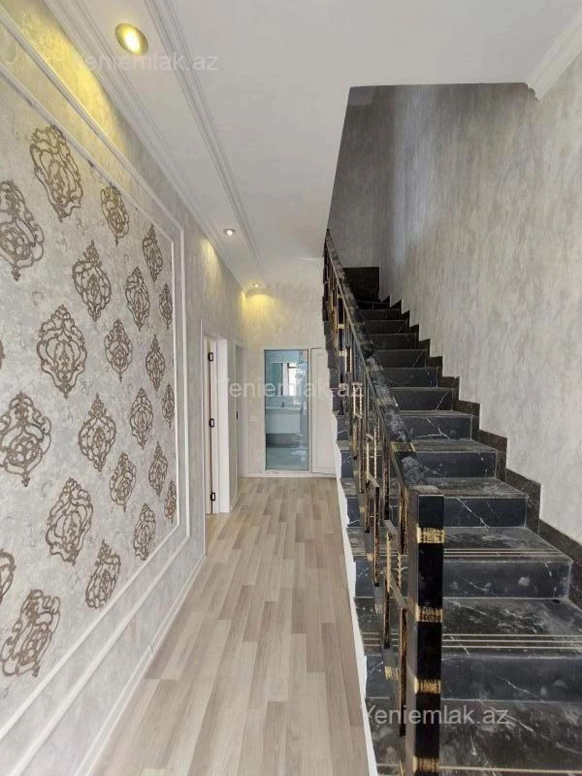 Satılır 4 otaqlı həyət evi 120 m²