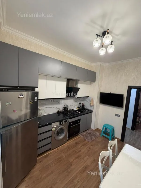 Satılır 3 otaqlı köhnə tikili 84 m²