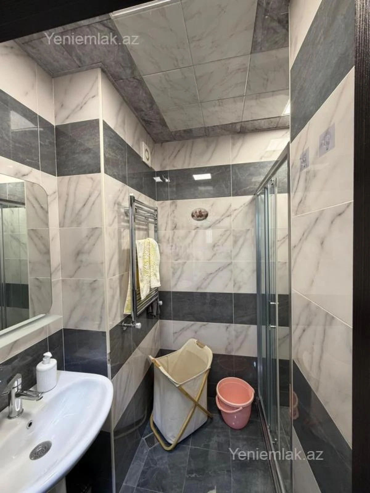 Satılır 3 otaqlı köhnə tikili 84 m²