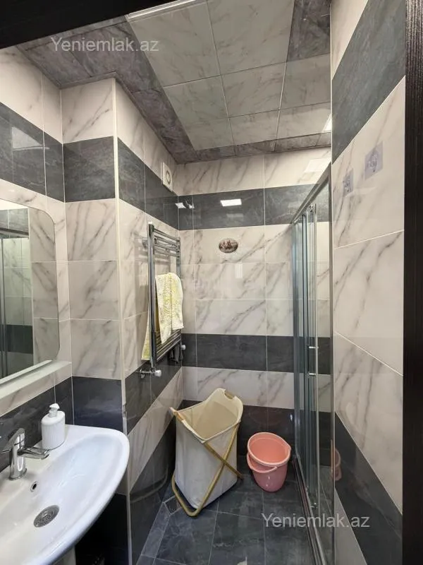 Satılır 3 otaqlı köhnə tikili 84 m²