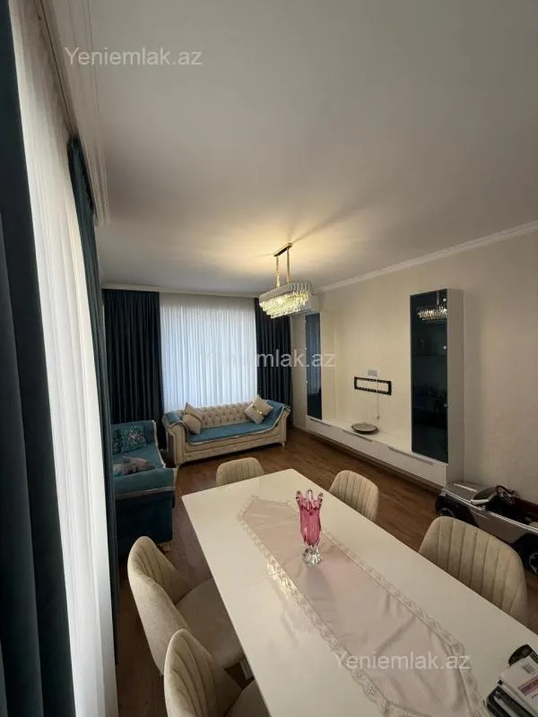 Satılır 3 otaqlı köhnə tikili 84 m²