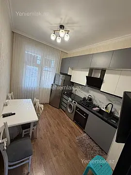 Satılır 3 otaqlı köhnə tikili 84 m²