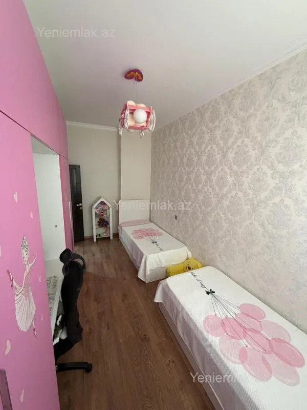 Satılır 3 otaqlı köhnə tikili 84 m²
