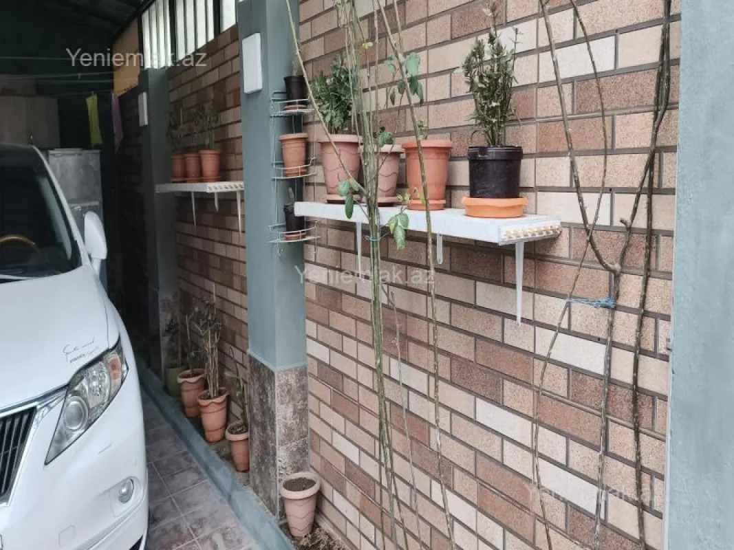 Satılır 3 otaqlı həyət evi 100 m²