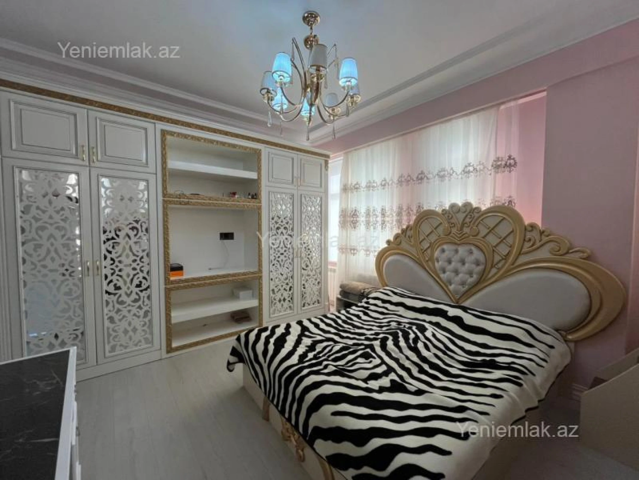 Satılır 2 otaqlı yeni tikili 100 m²