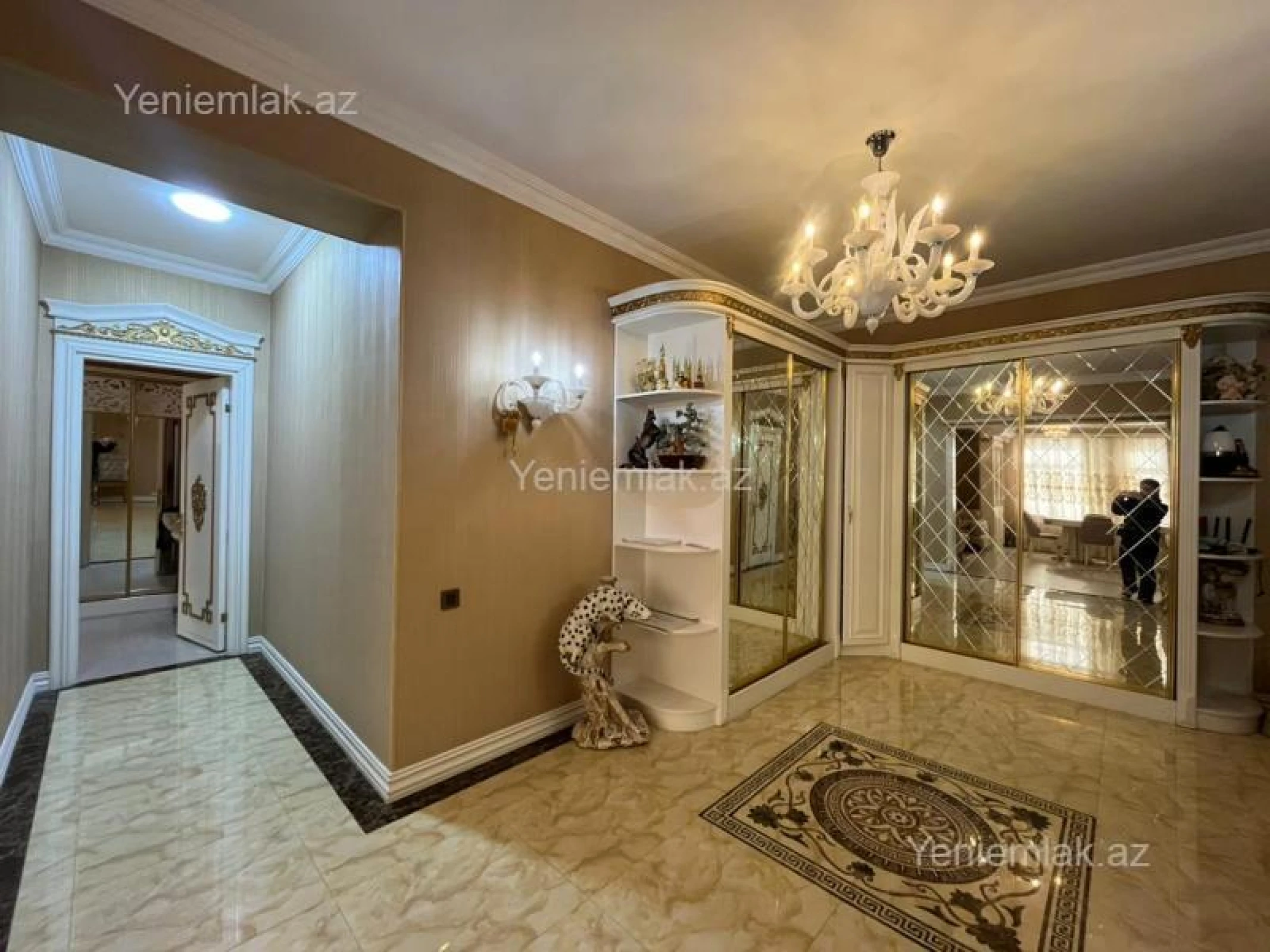 Satılır 2 otaqlı yeni tikili 100 m²