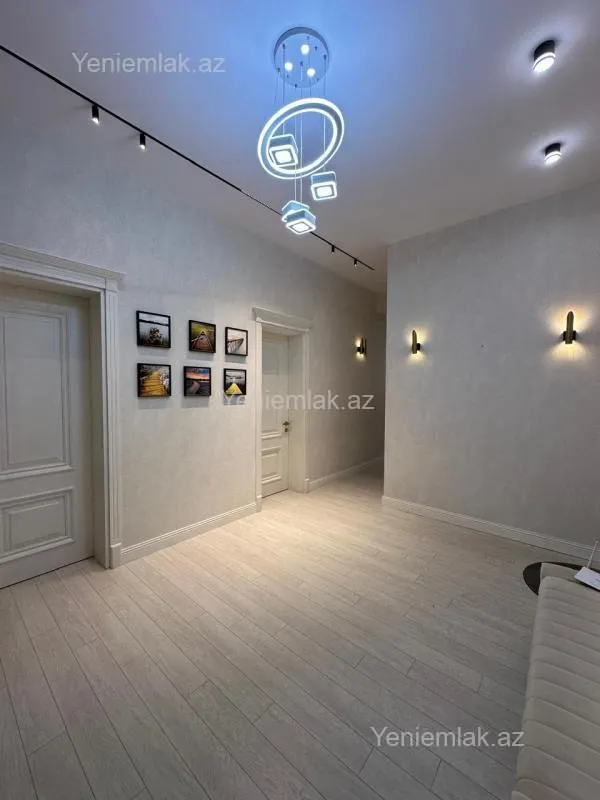 Satılır 3 otaqlı yeni tikili 107.2 m²