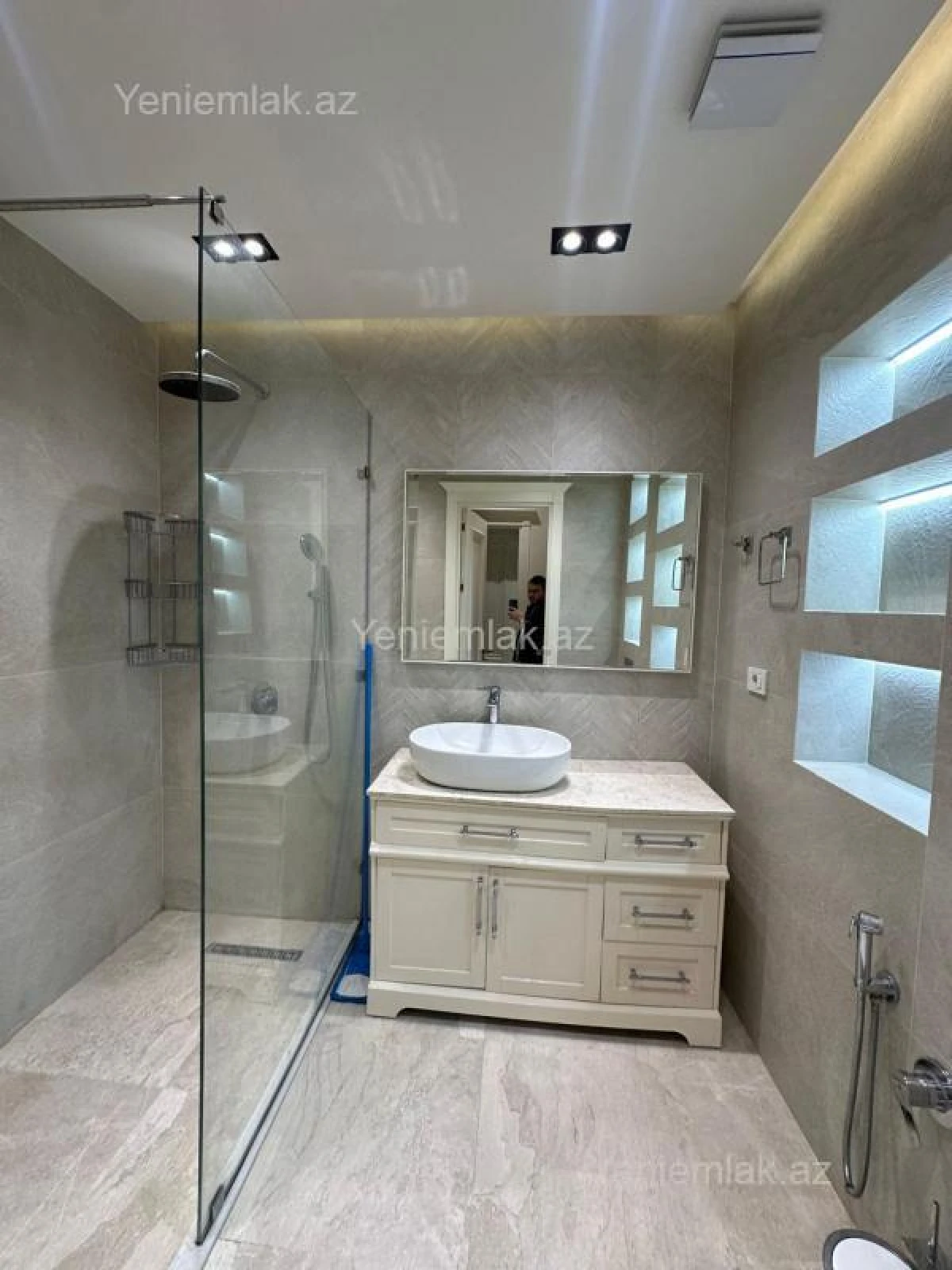 Satılır 3 otaqlı yeni tikili 107.2 m²