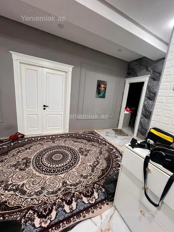 Satılır 3 otaqlı yeni tikili 132 m²