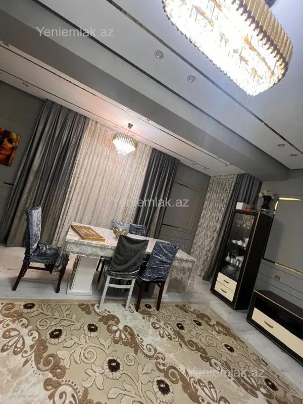 Satılır 3 otaqlı yeni tikili 132 m²